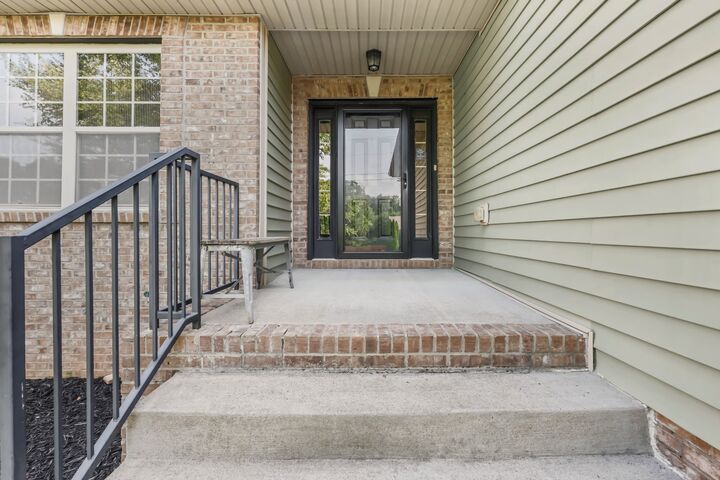 Property Photo:  595 Anchor Court  TN 37043 