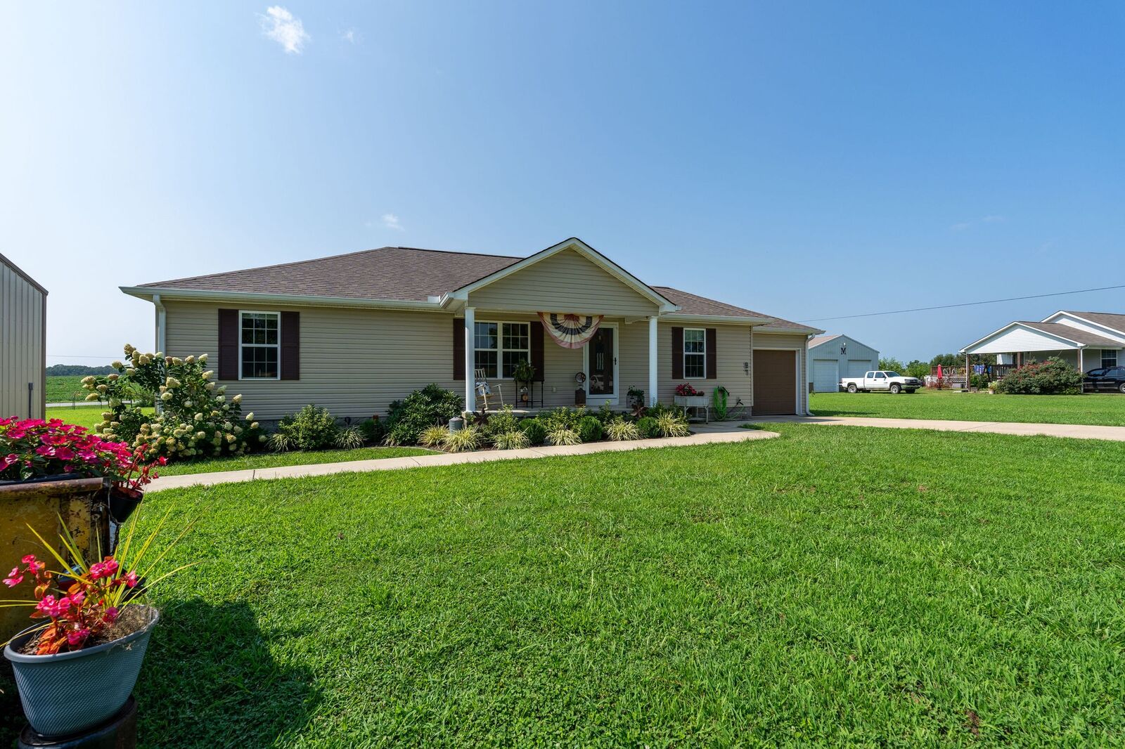 Property Photo: 97 Brace Loop TN 38483