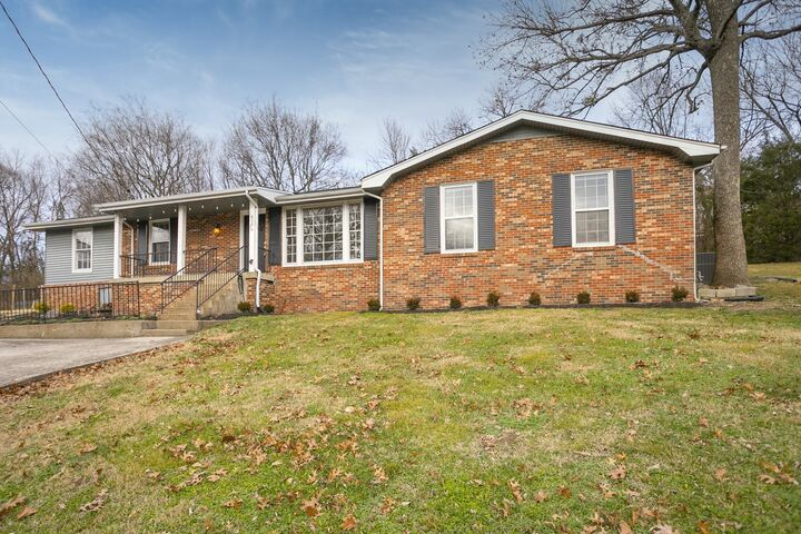 Property Photo:  610 Ashley Ct  TN 37211 