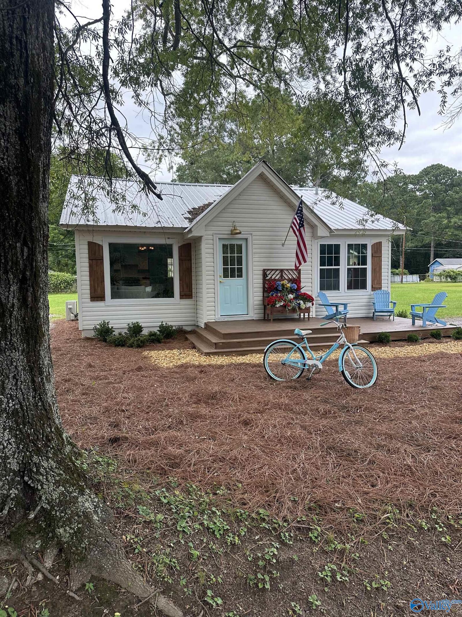 Property Photo: 1617 Bryant Street AL 35904