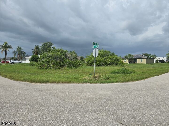 Property Photo:  1801 NW 2nd Avenue  FL 33993 