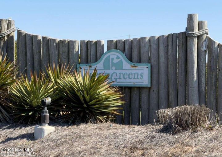 Property Photo:  102 Oceangreens Lane  NC 28465 