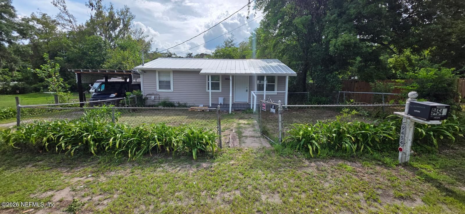 Property Photo:  9454 Campus Avenue  FL 32208 