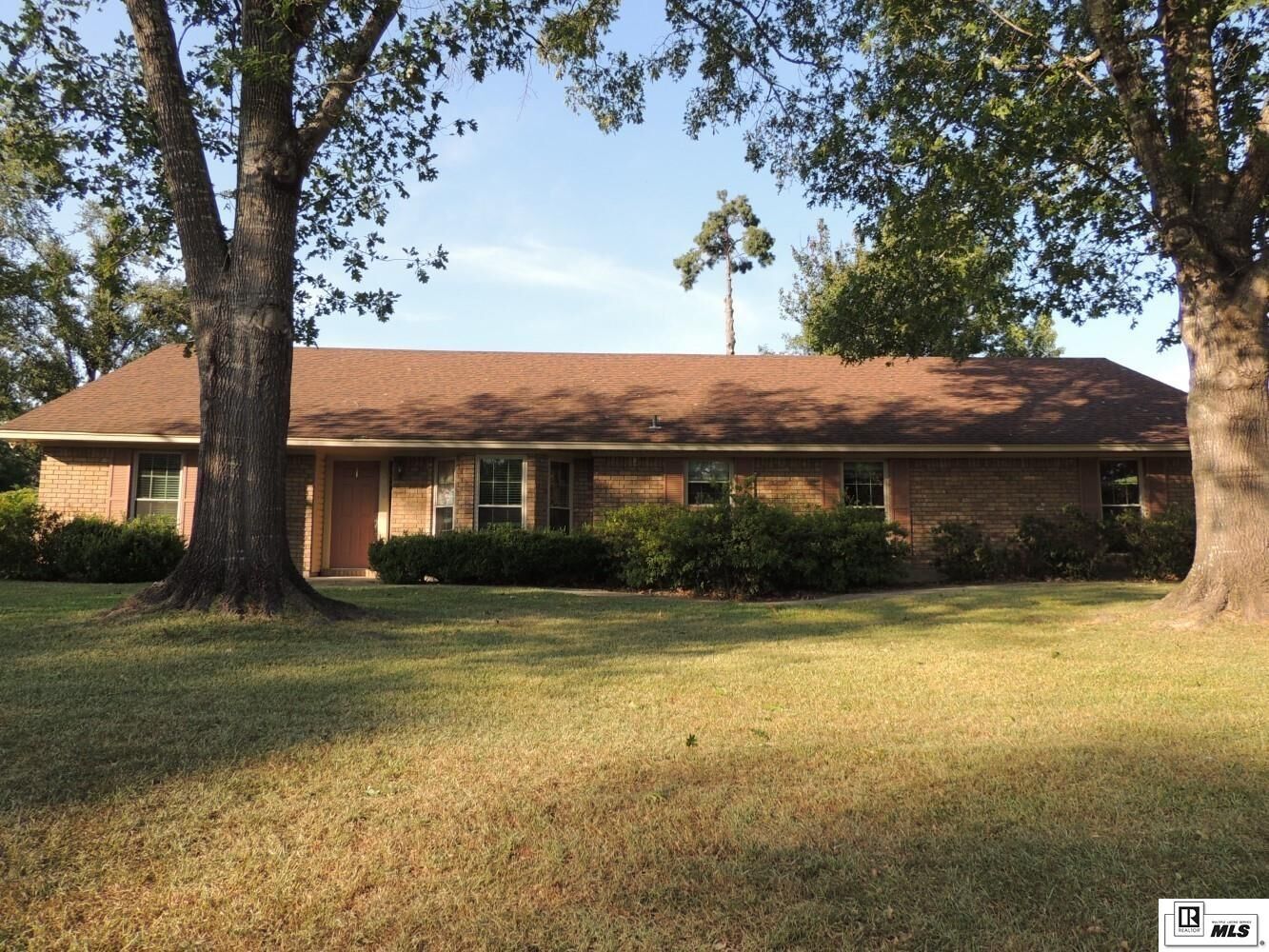 Property Photo: 105 Lasalle Circle LA 71291