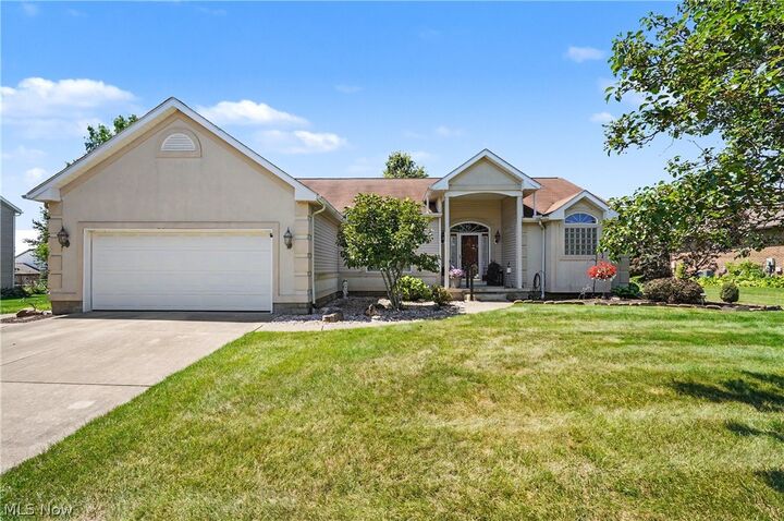 Property Photo: 11547 Grand Valley Drive NW OH 44685