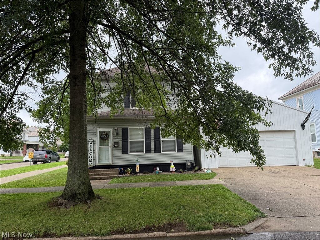 Property Photo:  616 Fairground Street  OH 43724 