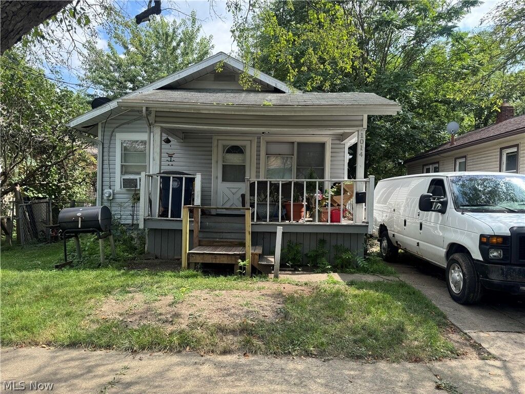 Property Photo: 1014 Harrison Avenue OH 44314