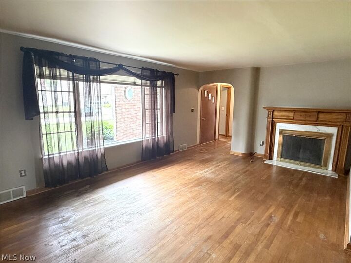 Property Photo:  546 Belvedere Avenue NE  OH 44483 