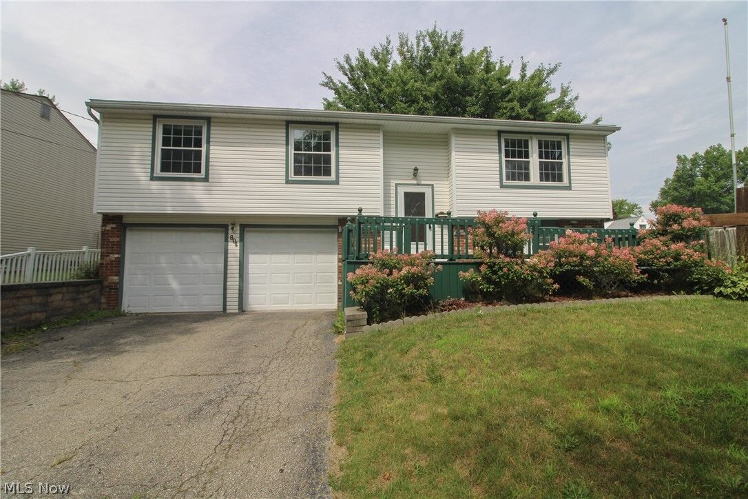 Property Photo: 804 Texas Avenue OH 44437