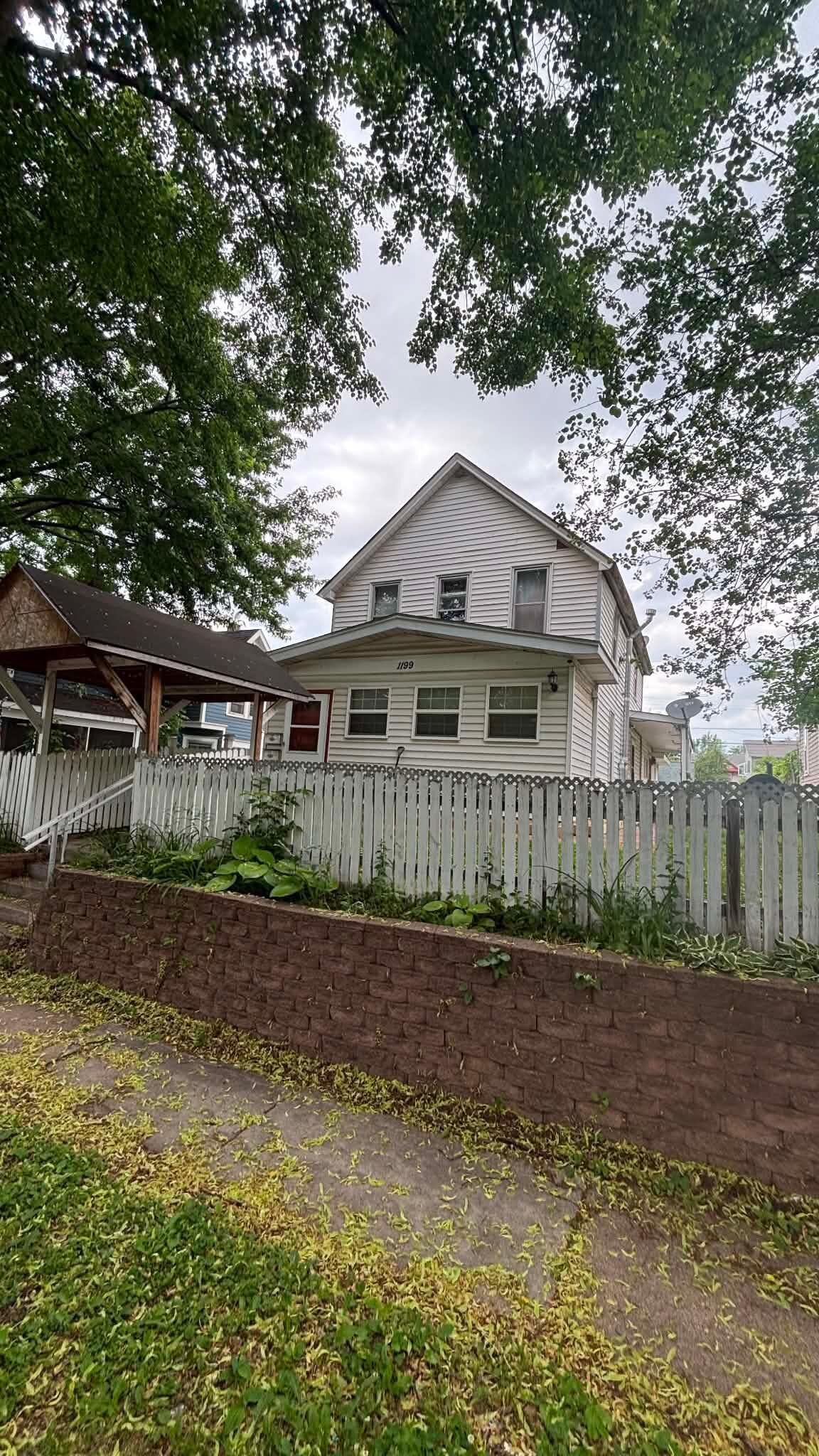 Property Photo:  1199 Ross Avenue  MN 55106 
