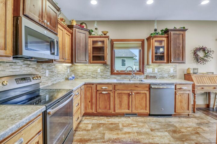 Property Photo: 408 Garfield Lane MN 56554