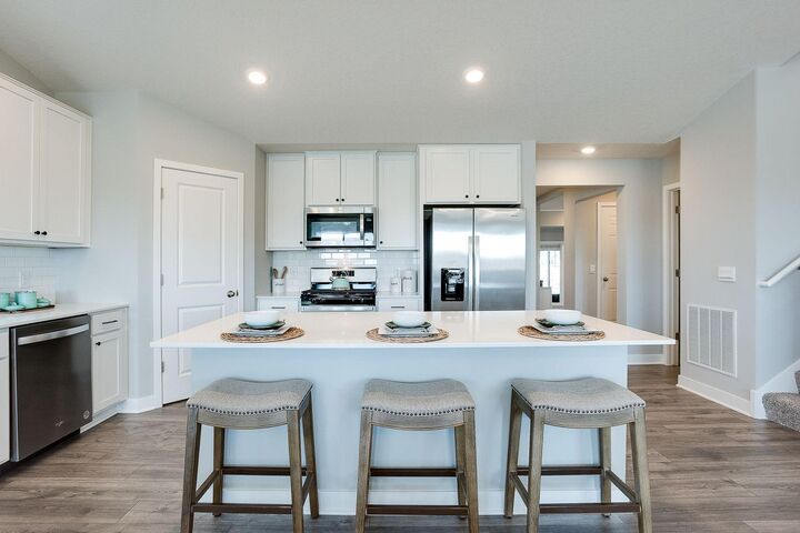 Property Photo:  7001 Mackenzie Court NE  MN 55330 