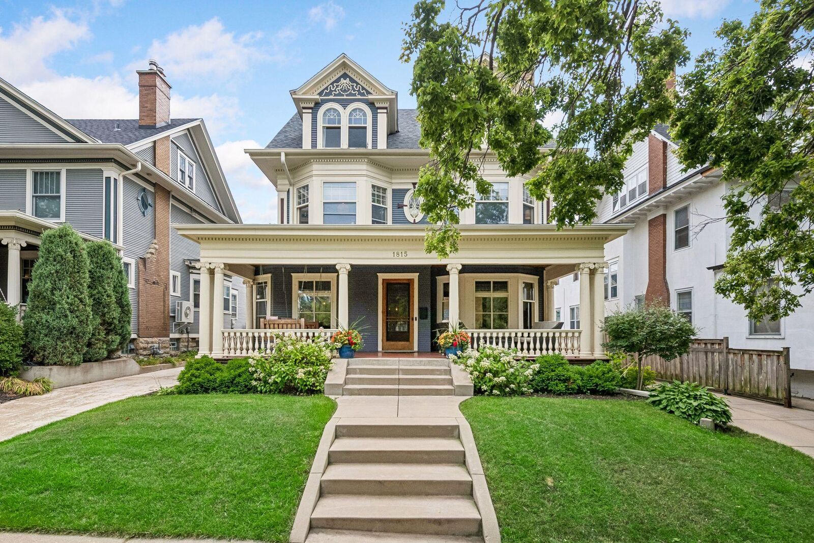 Property Photo:  1815 Fremont Avenue S  MN 55403 