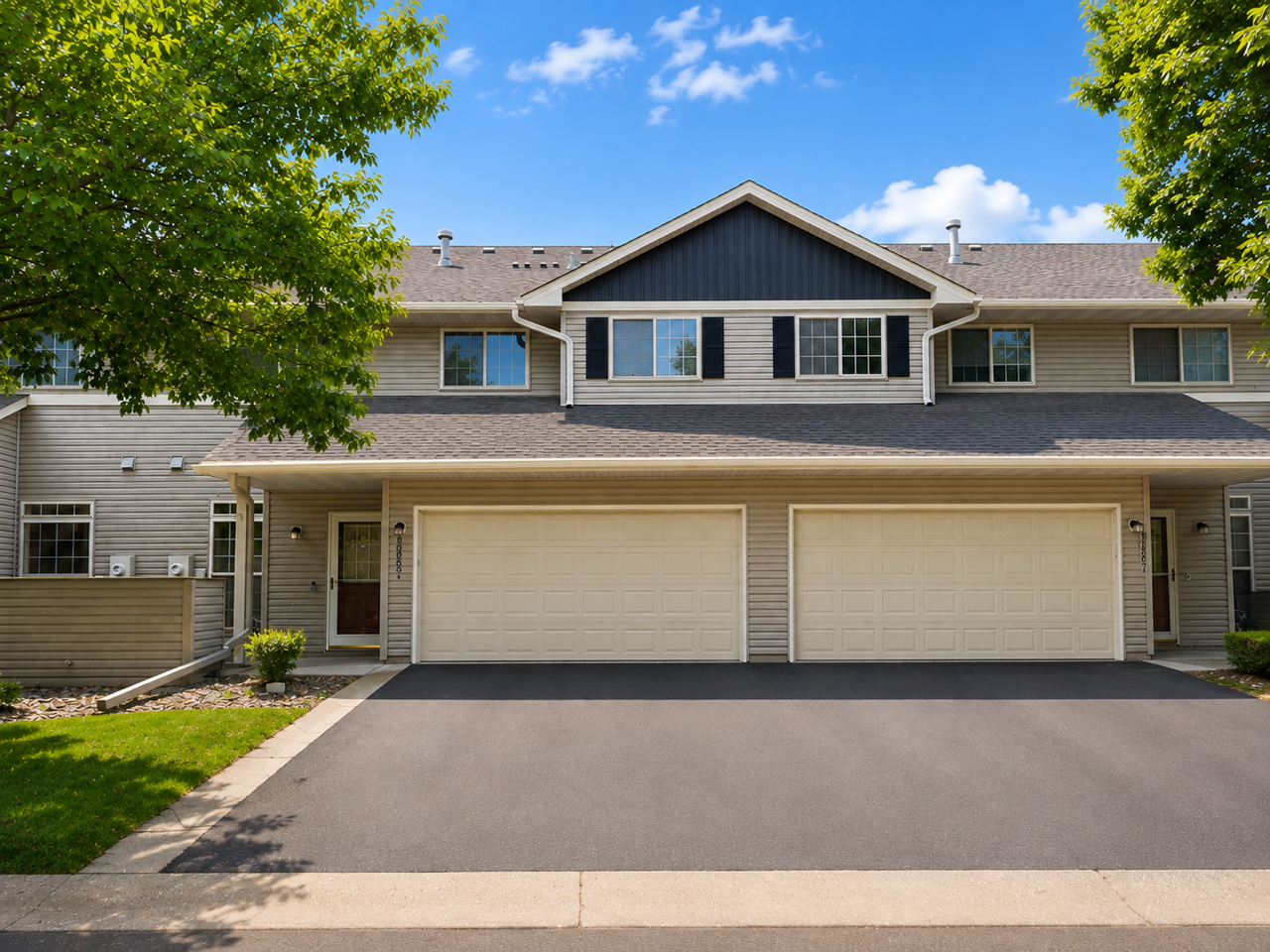 Property Photo: 13853 Dahlia Drive MN 55374