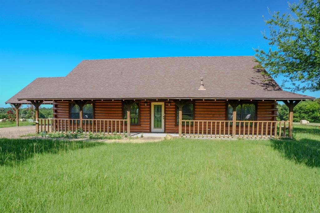 Property Photo:  457 County Road 3270  TX 75773 