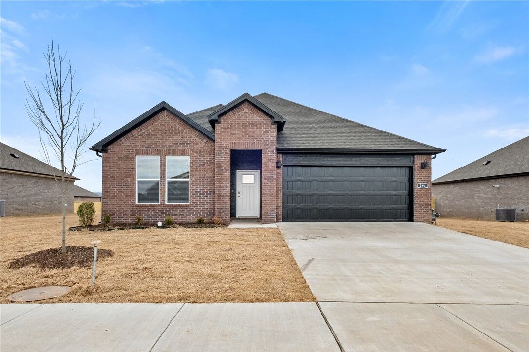 Property Photo:  391 Branta Street  AR 72730 