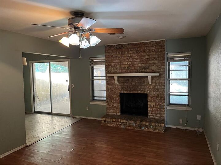 Property Photo: 736 Red Oak Terrace OK 73003