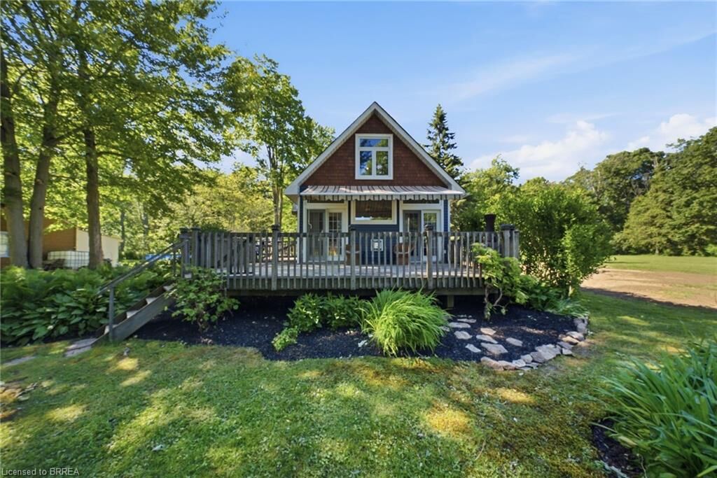 Property Photo: 523 Avalon Lane ON N3Y 4K2