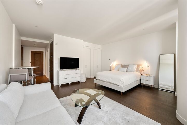 Property Photo:  430 Stuart Street 1518  MA 02116 