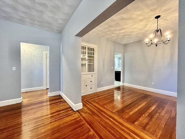 Property Photo:  118-120 Paul Revere Rd 120  MA 02476 