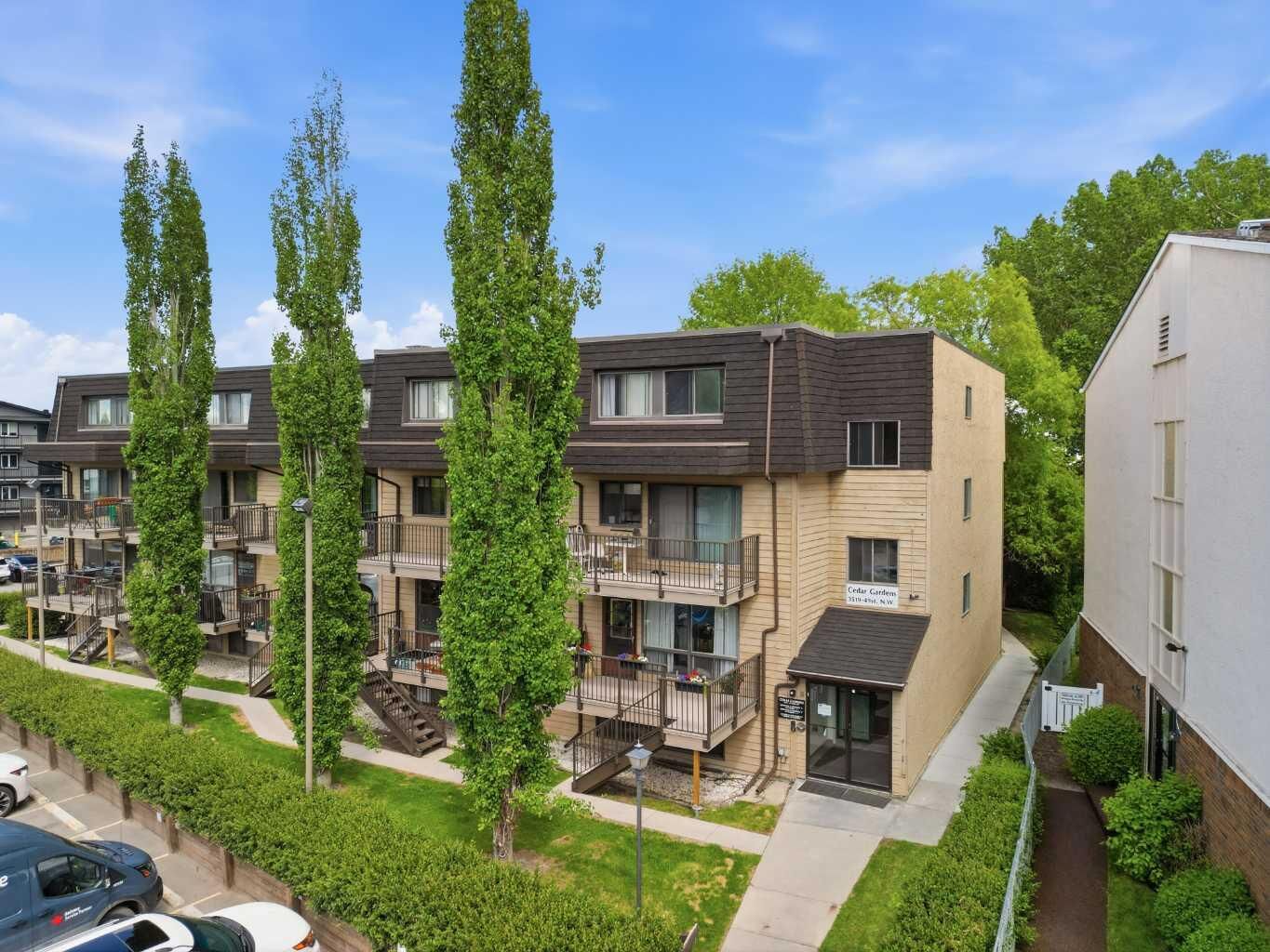 Property Photo: 3519 49 Street NW 39 AB T3A 2C7