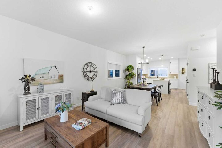 Property Photo: 994 Chinook Winds Meadow SW AB T4B 5R1