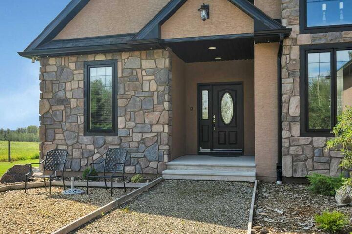 Property Photo:  10043 Township Rd 452  AB T0C 2V0 