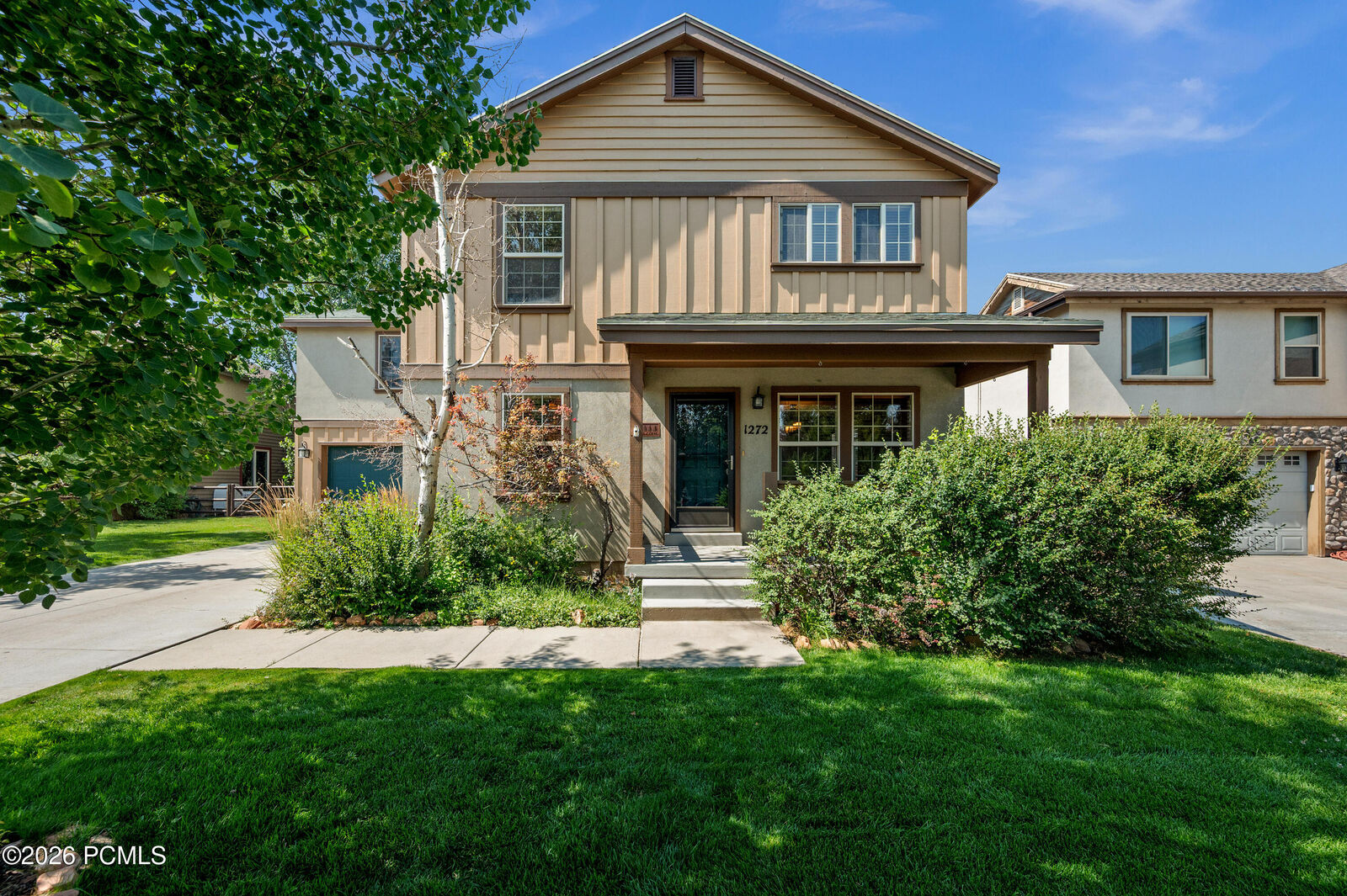 Property Photo: 1272 E Foxcrest Court UT 84098