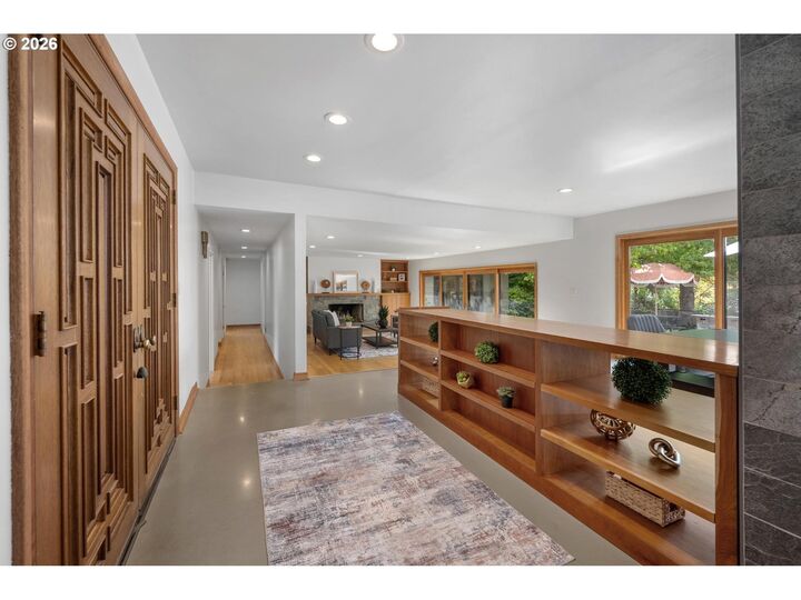 Property Photo: 3105 SW 98th Ave OR 97225