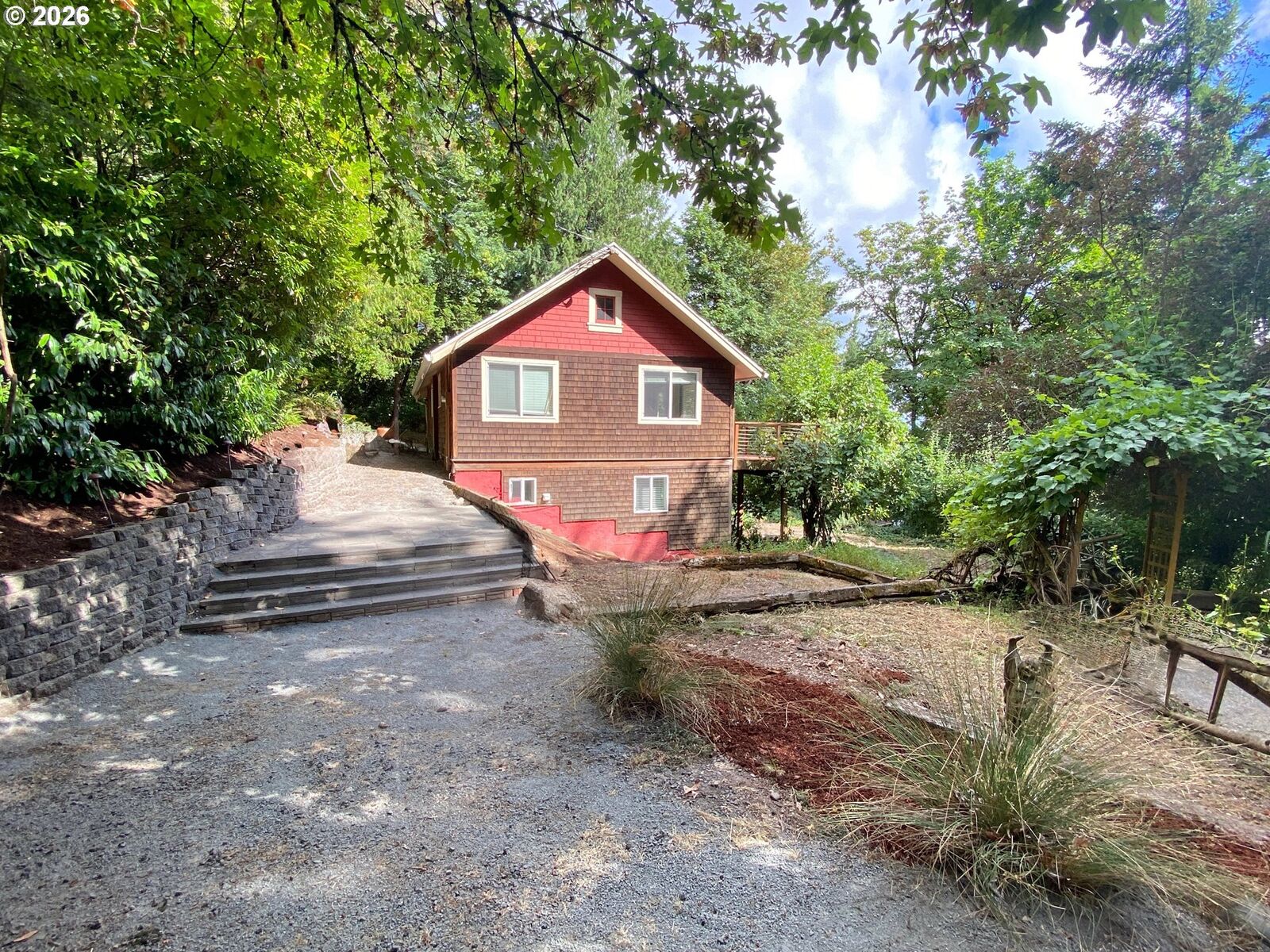 Property Photo: 3840 SW Patton Rd OR 97221
