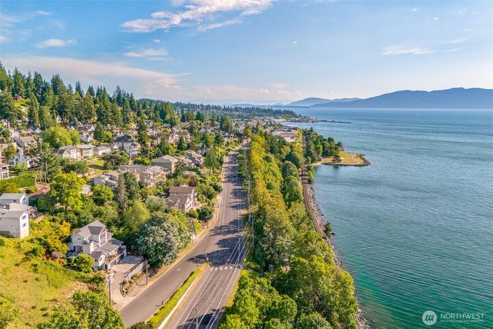 Property Photo: 106 N State Street WA 98225