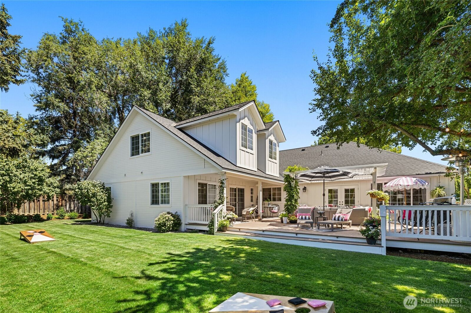 Property Photo: 1403 N Thayer Avenue WA 98926