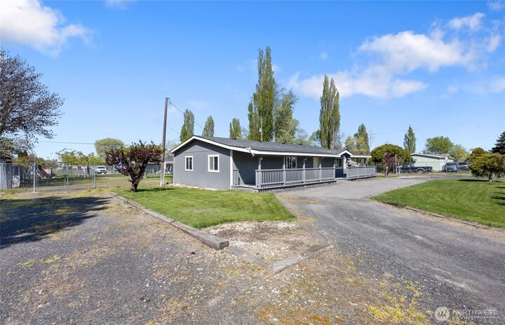 Property Photo:  614 S Andes Road  WA 99344 