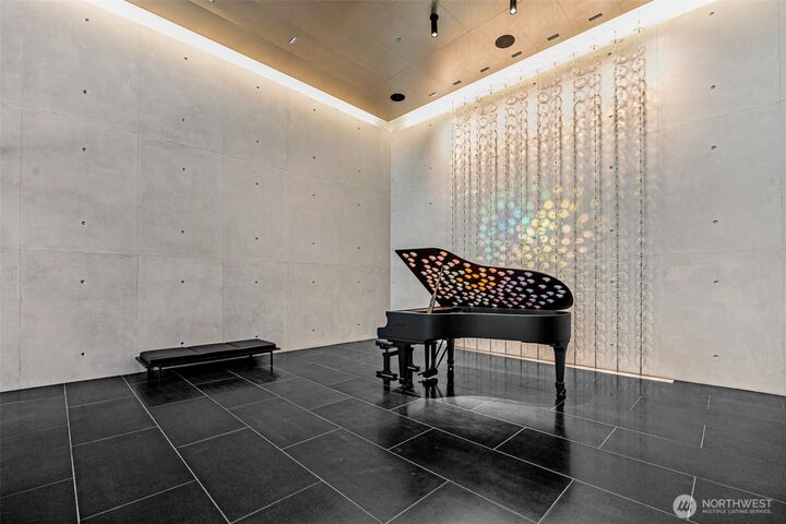 Property Photo:  300  Virginia Street 4111  WA 98101 