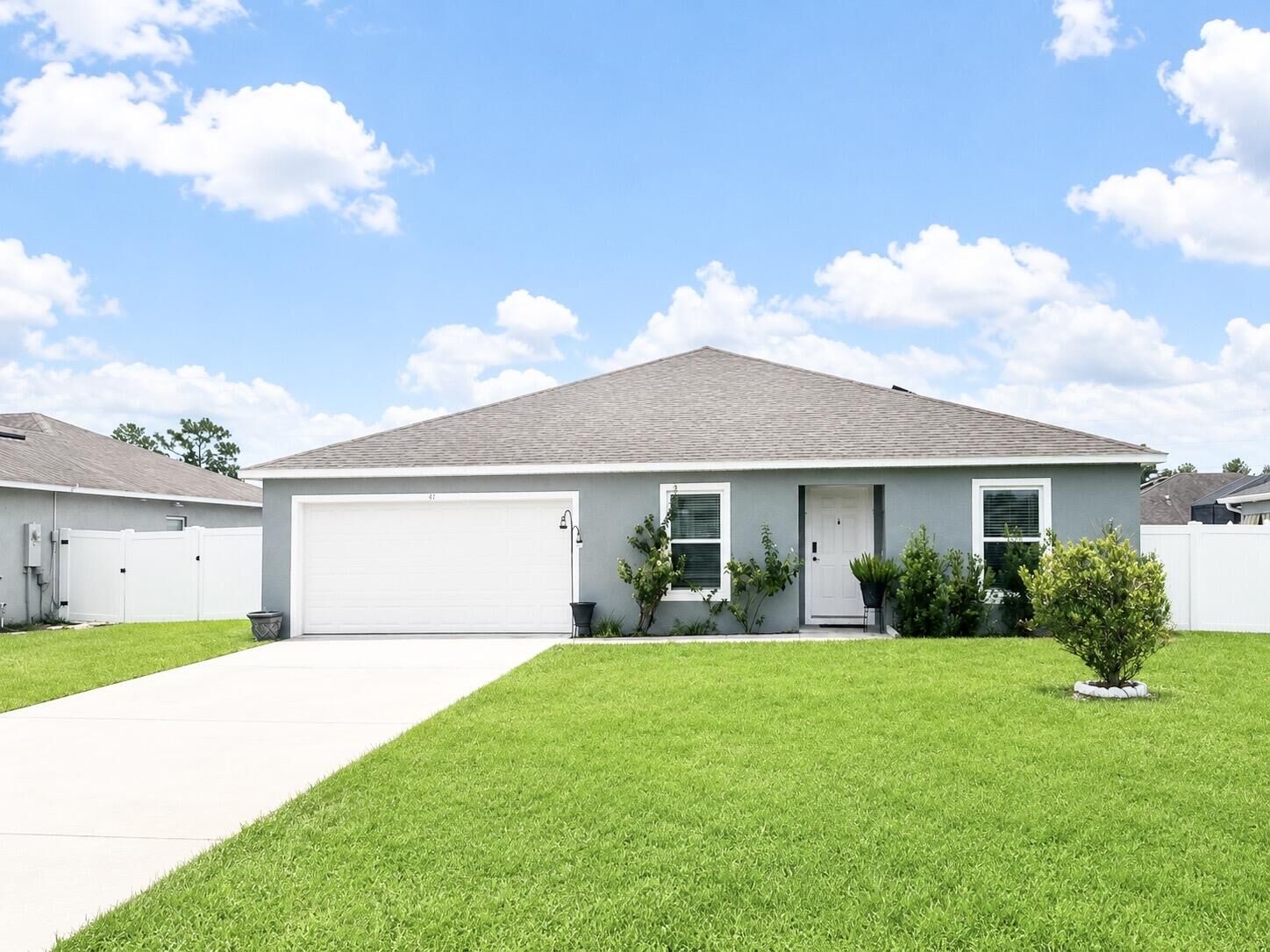 Property Photo:  41 Willow Lane  FL 34759 