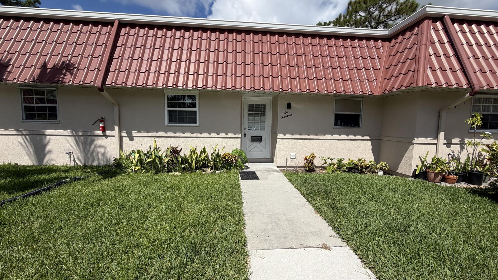 Property Photo: 214 Down East Lane FL 33467