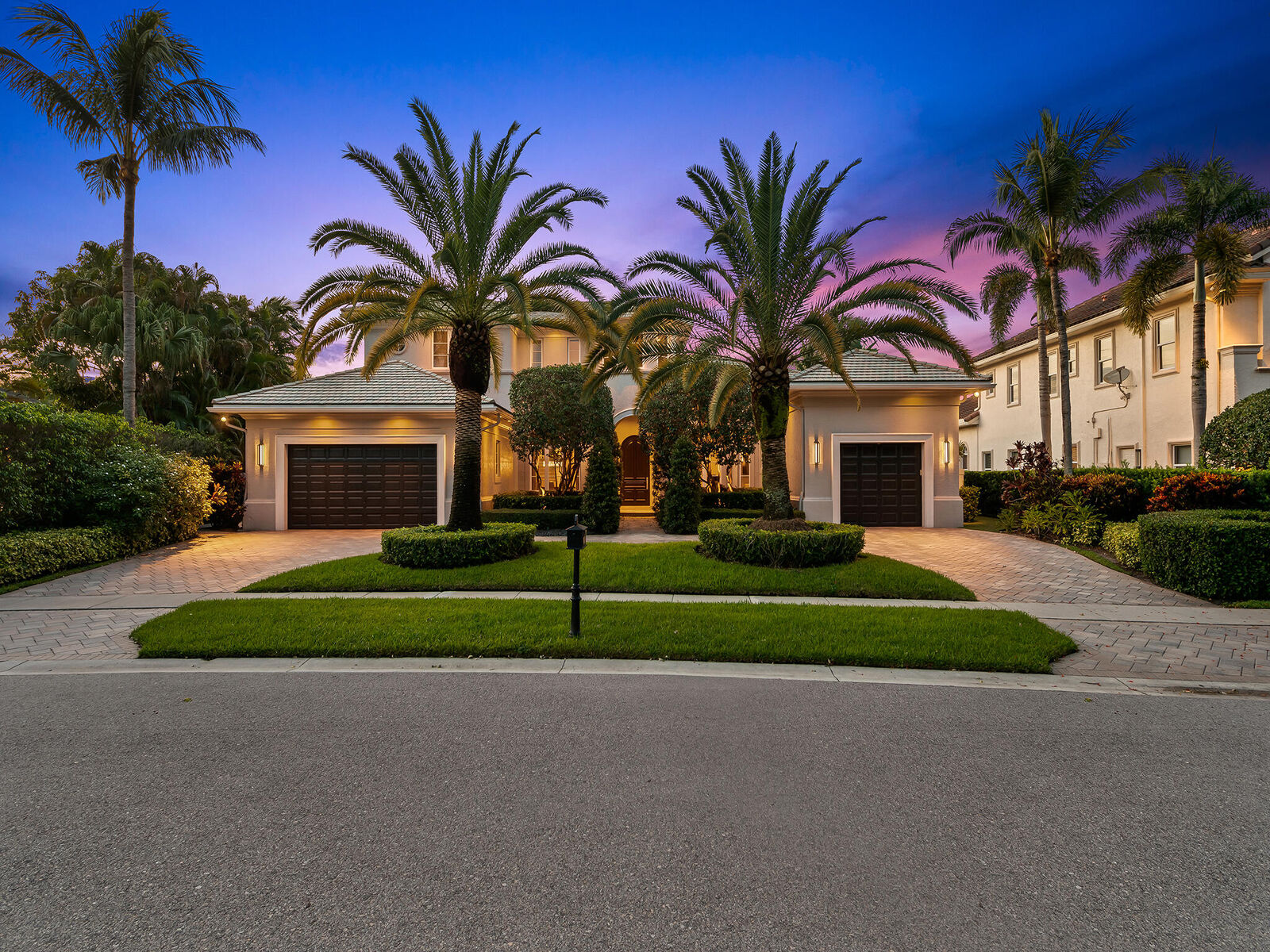 Property Photo: 10621 Gray Hawk Street Street FL 33324