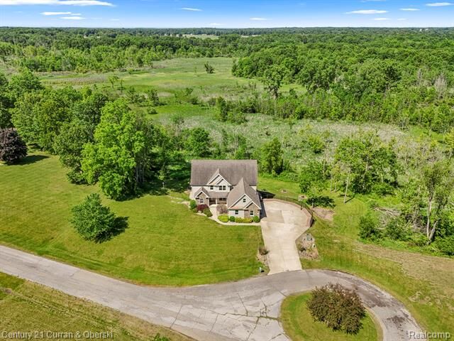 Property Photo: 2732 Carric Court MI 49201