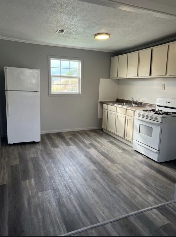 Property Photo:  3136 S Clifton  KS 67210 