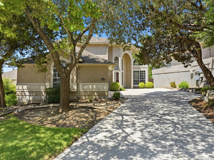 Property Photo: 33 Greens Clf TX 78216