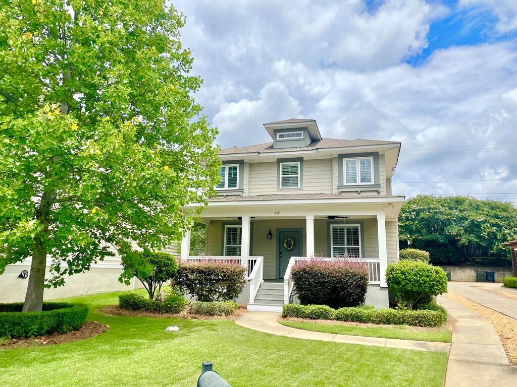 Property Photo:  737 Queens Way  AL 36830 