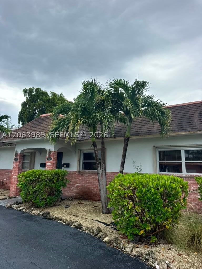 Property Photo: 2020 NE 33rd St 2020 FL 33064