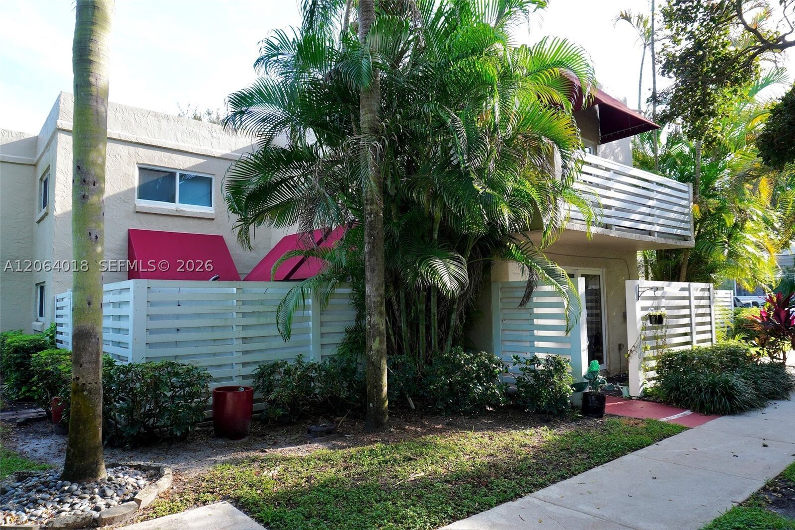 Property Photo: 541 NW 98th Ave FL 33324