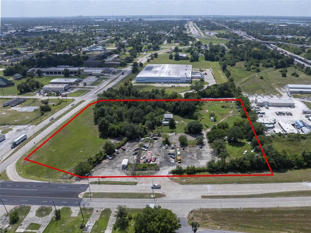 Property Photo:  300 Hwy 171  LA 70601 