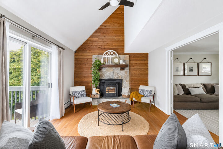 Property Photo:  897 East Street  CT 06457 