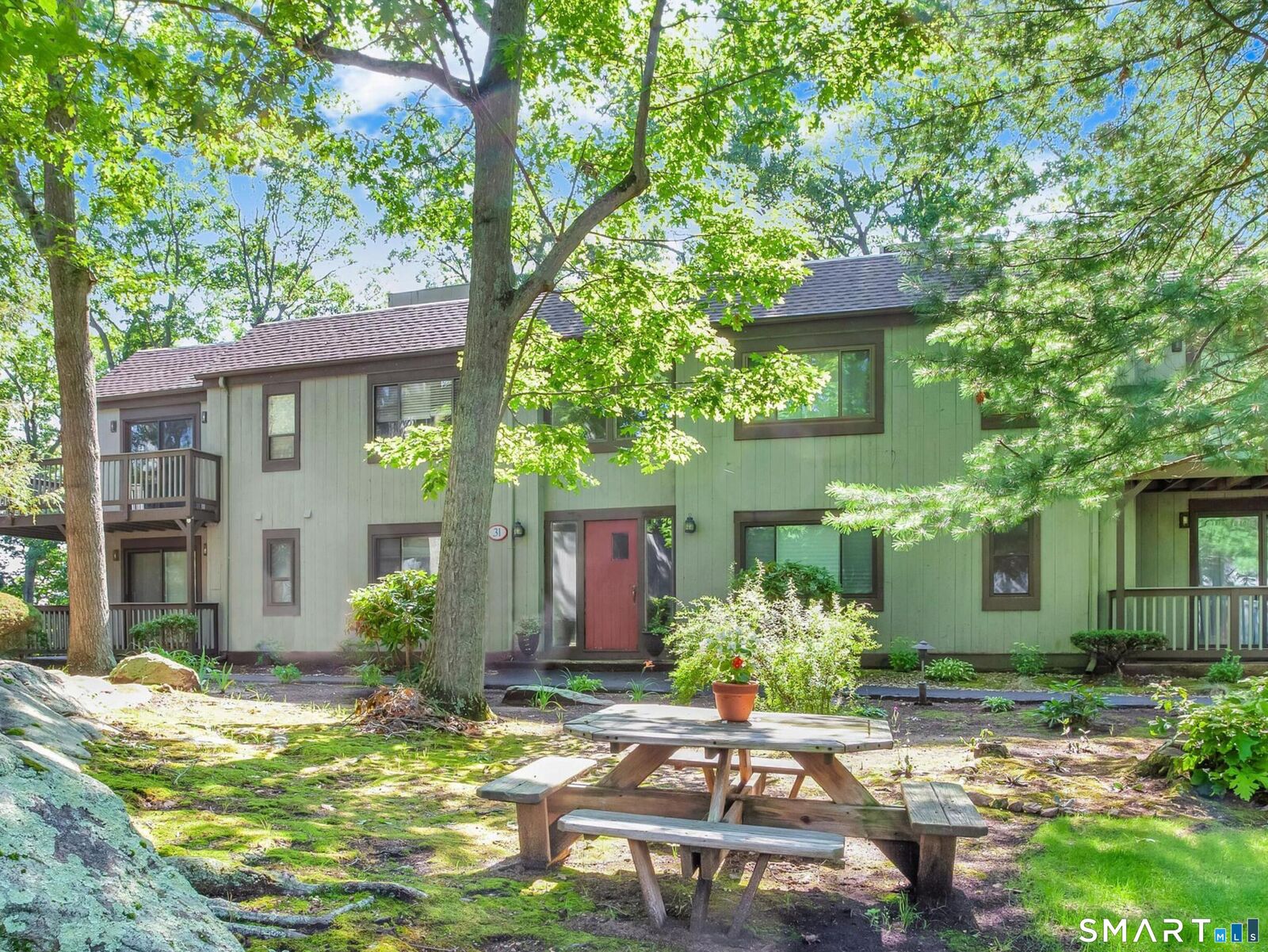 Property Photo:  31 Harbour Village C  CT 06405 