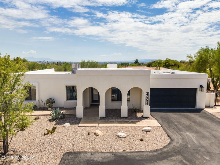Property Photo:  4554 N Avenida Del Cazador  AZ 85718 