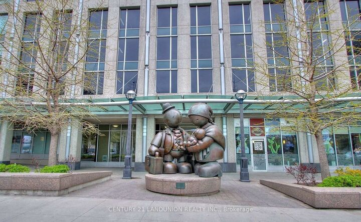 Property Photo:  18 Yonge Street 2714  ON M5E 1Z8 
