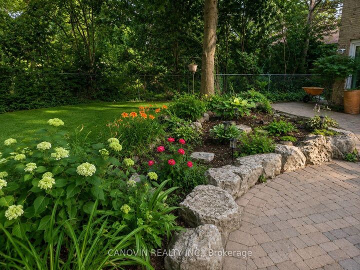Property Photo: 183 St. Anthony's Court ON L4C 4T4