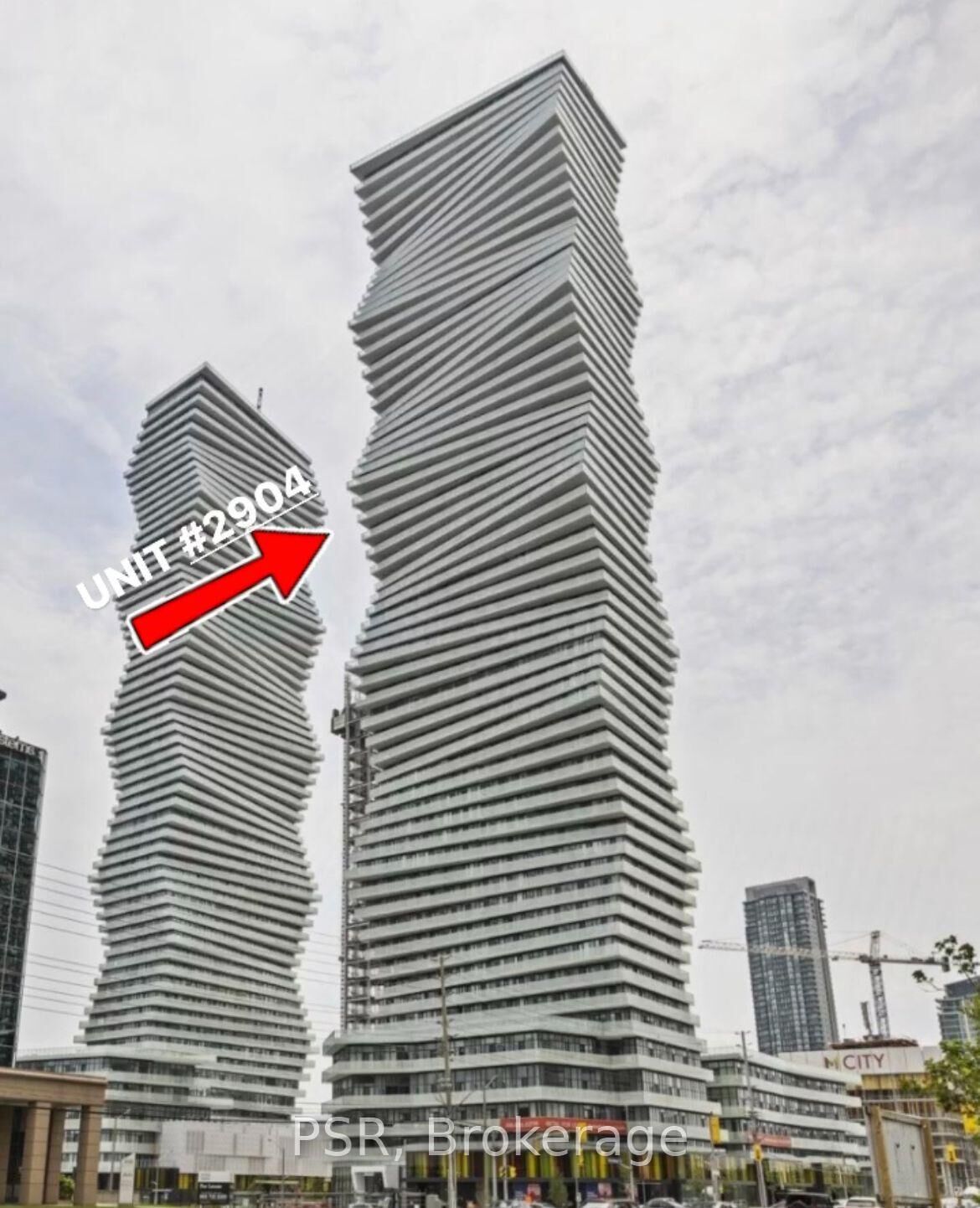 Property Photo: 3900 Confederation Parkway 2904 ON L5B 0M3